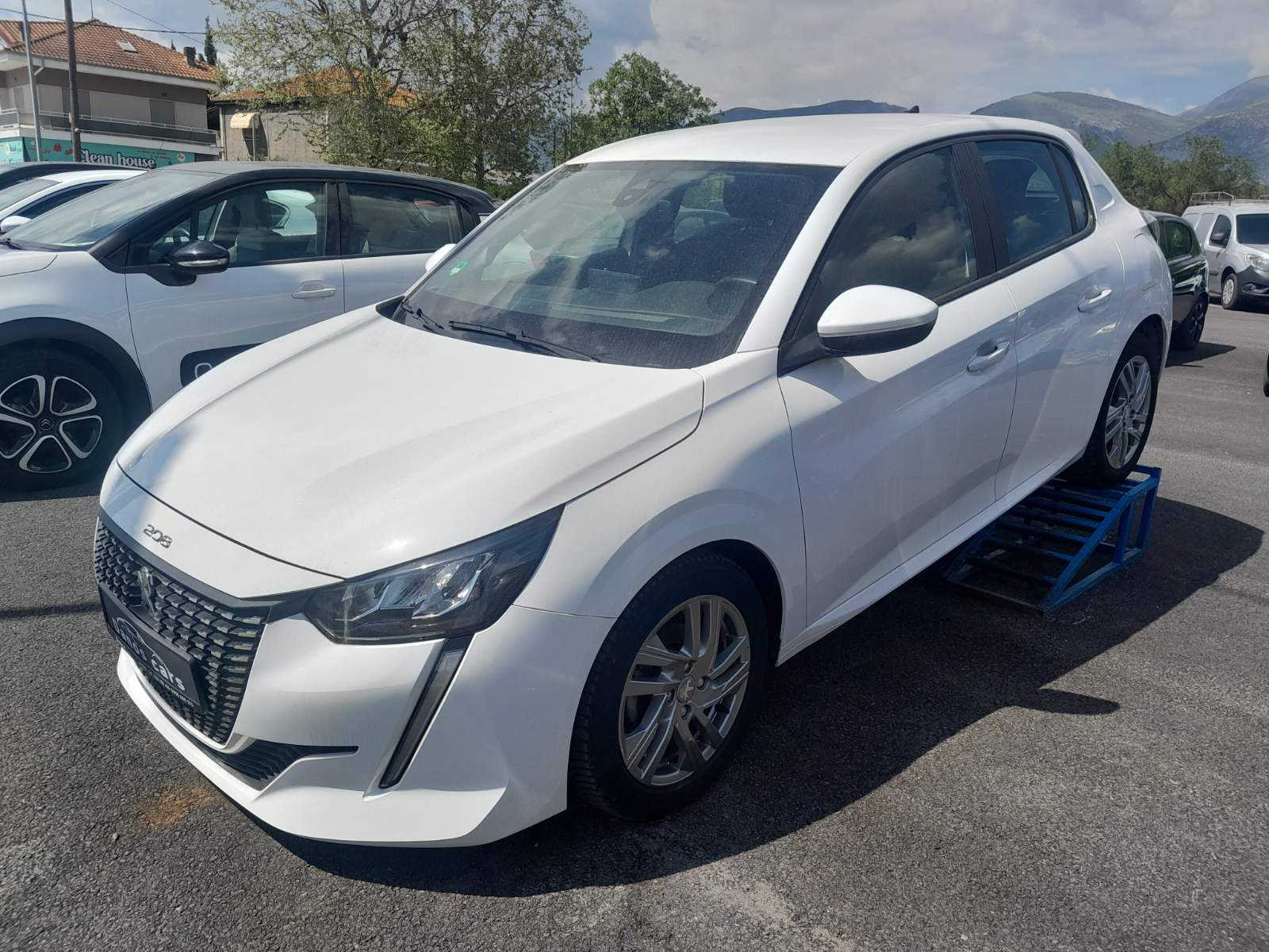 Peugeot 208 1200cc 2020